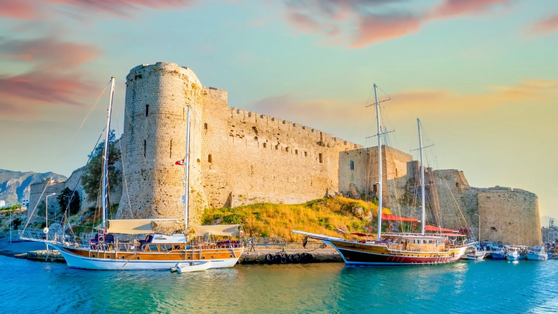 Emigrating to Cyprus Advantages: Why the Mediterranean Island Attracts 2025